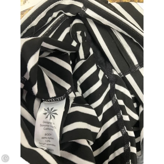 Athletic Leggings Capris By Athleta In Black & White, Size: S