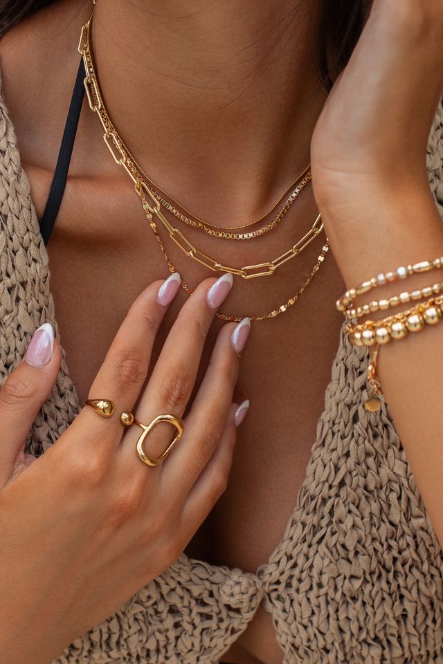 The Lava ring, an unusual organic silhouette that curves with the finger