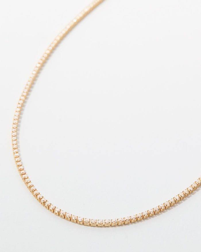 Bryan Anthonys Mom Gold Tennis Necklace Macro