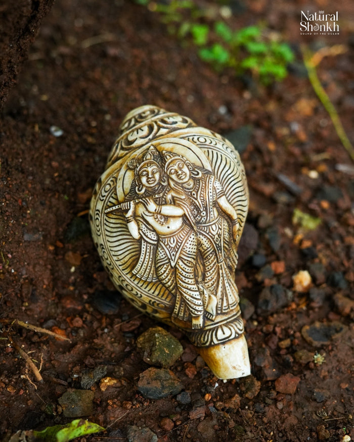 Radha-Krishna Carved Shankh
