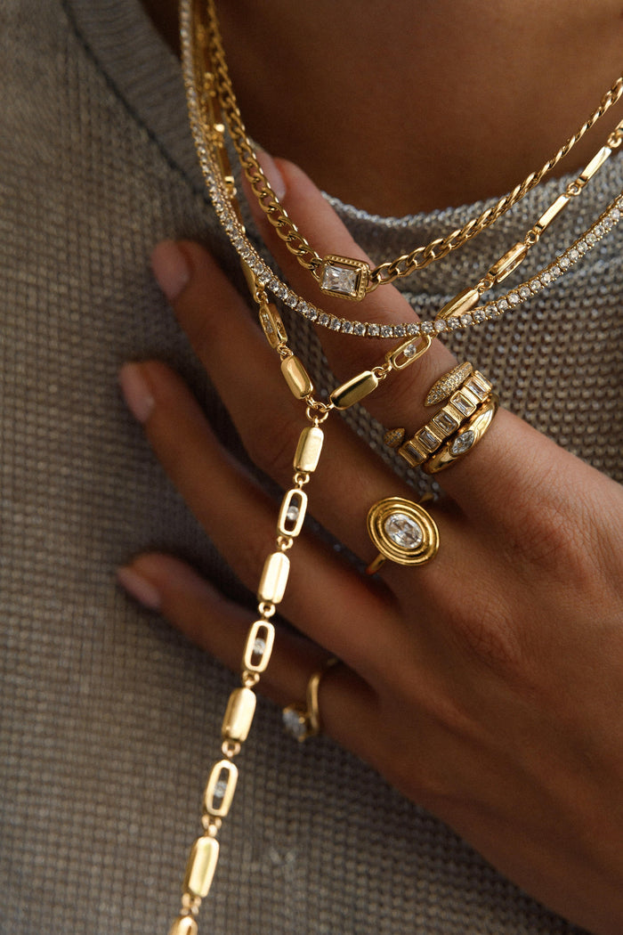 Rocky necklace in 18k gold vermeil with a single white topaz pendant