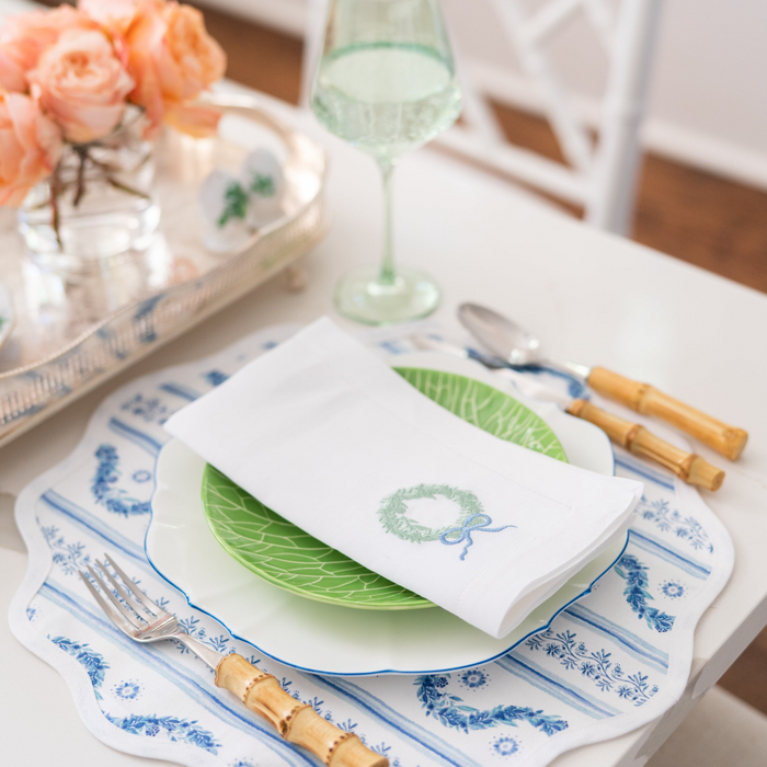 Round Scalloped Placemat, Boxwood Garden - Delft Blue - The Well Appointed House