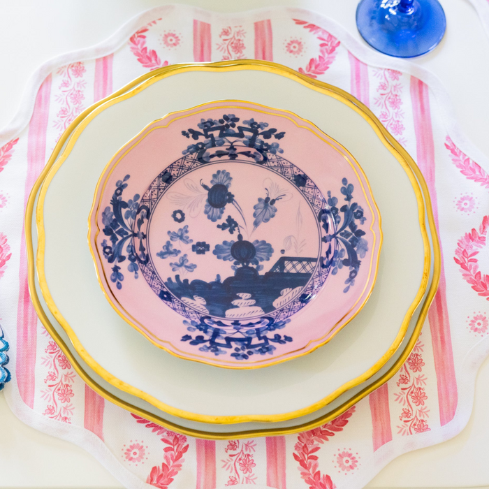 Round Scalloped Placemat, Boxwood Garden - Rose - The Well Appointed House