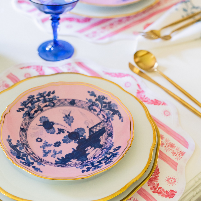 Round Scalloped Placemat, Boxwood Garden - Rose - The Well Appointed House