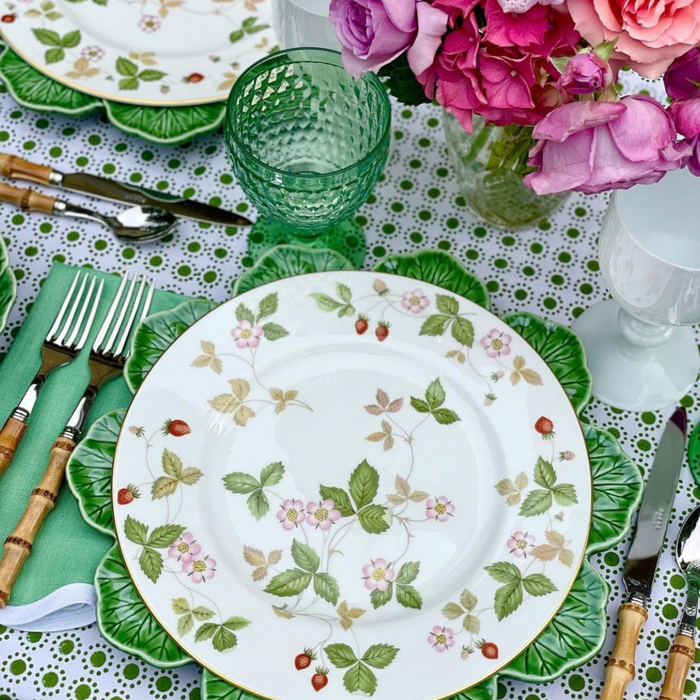 Scalloped Square Table Linen, Garden Green - The Well Appointed House