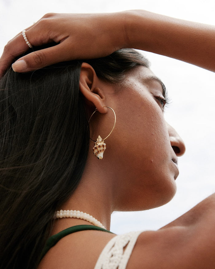 Bryan Anthonys Listen Hoops On Model