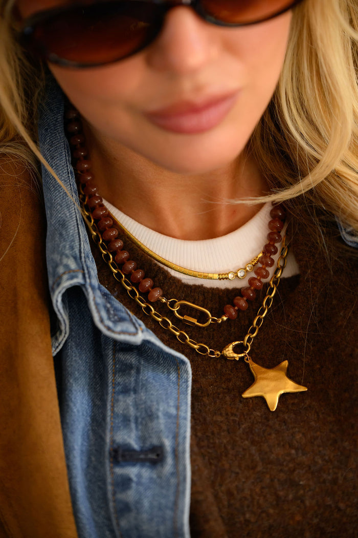 Solara convertible necklace in gold, an it-girl layering piece for jumbo stacks